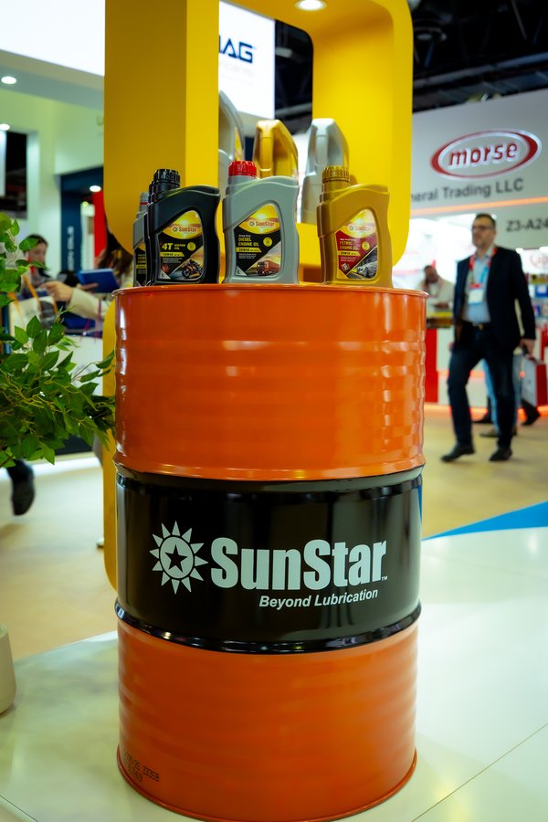 DRIVURA Multi-Grade Motor Oils on Stage